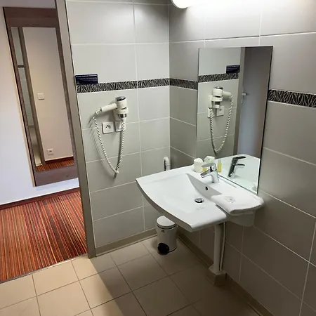 Hotel Ace Valence