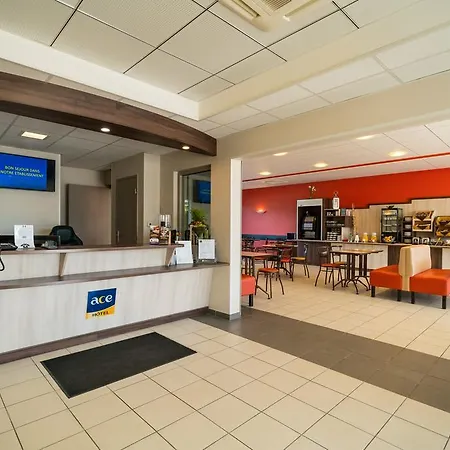 Hotel Ace
